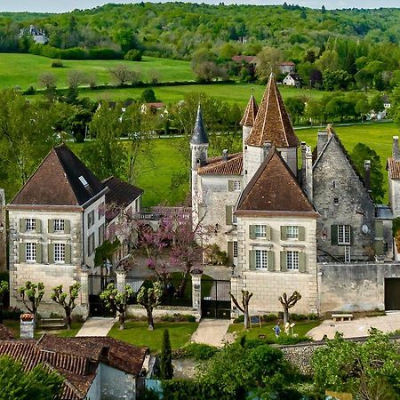 Chateau Des Senechaux, Bourdeilles Екстериор снимка