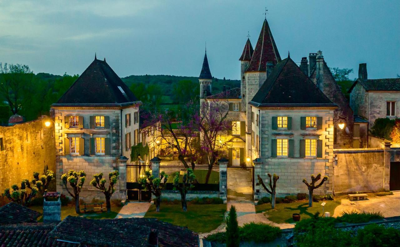 Chateau Des Senechaux, Bourdeilles Екстериор снимка