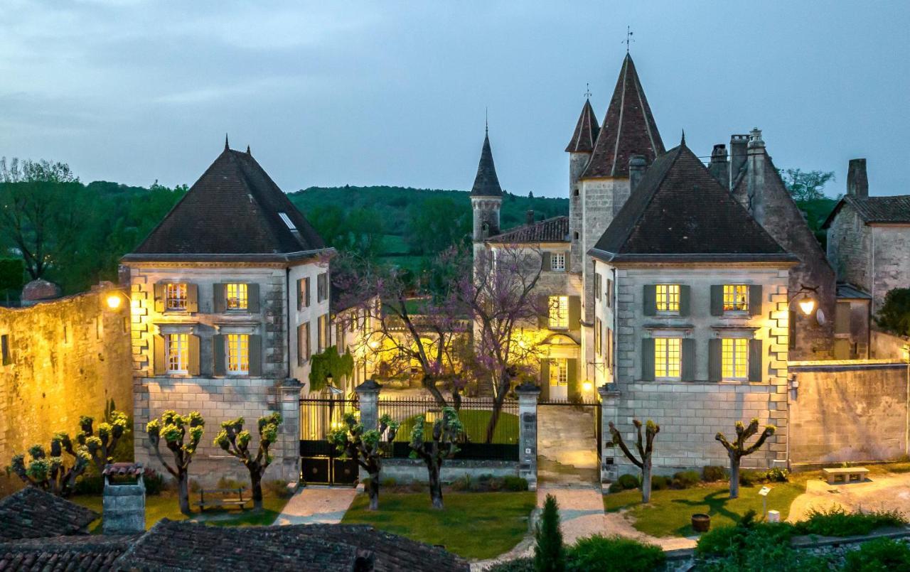 Chateau Des Senechaux, Bourdeilles Екстериор снимка
