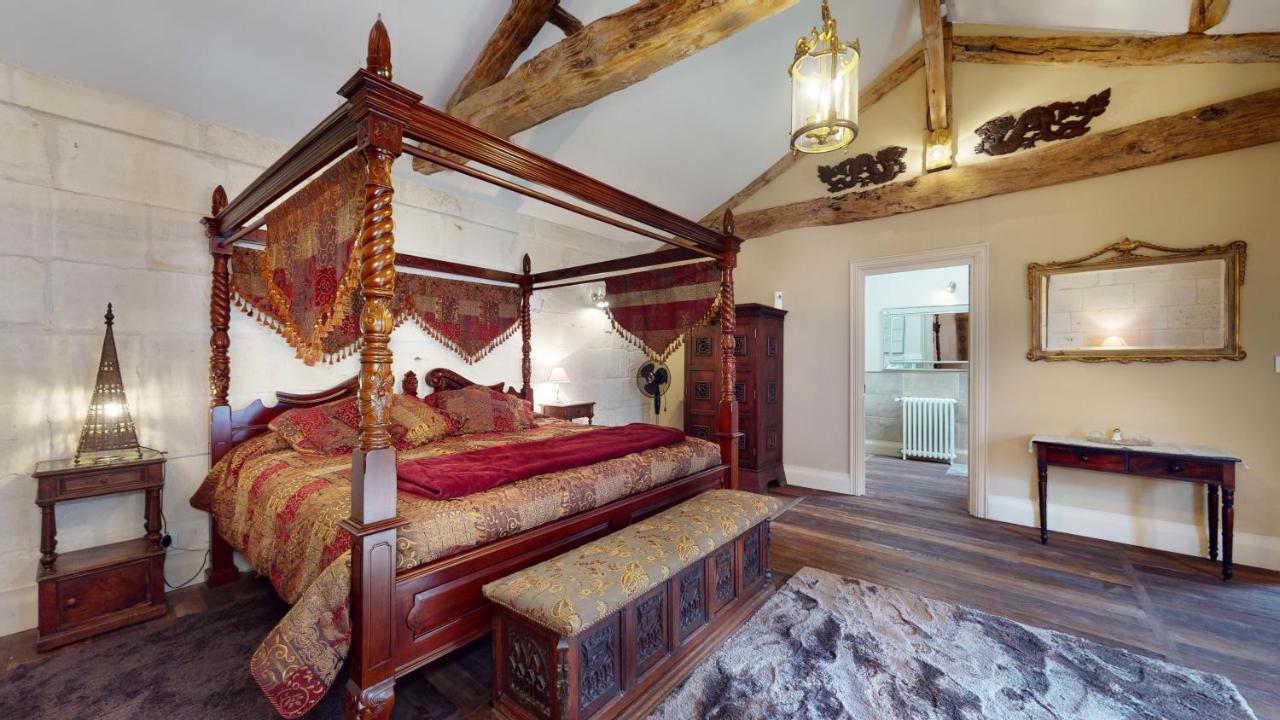 Chateau Des Senechaux, Bourdeilles Екстериор снимка