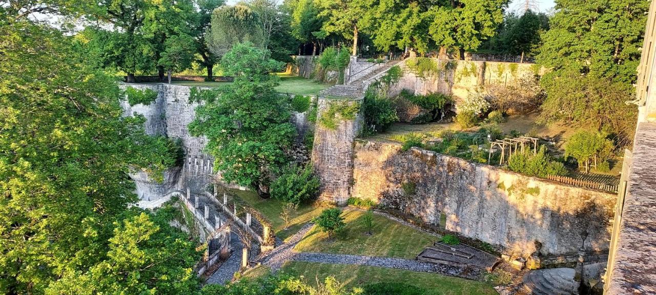 Chateau Des Senechaux, Bourdeilles Екстериор снимка